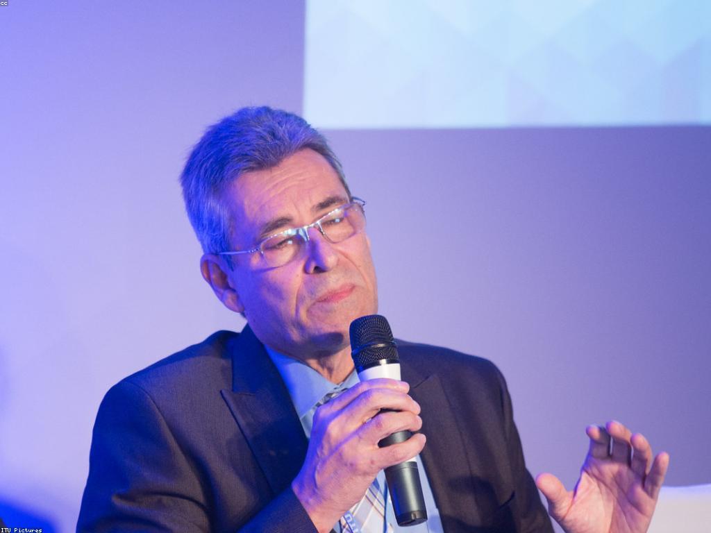 សេវាកម្ម និងការទទួលបាន: បច្ចេកវិទ្យាបញ្ចូលថ្មីក្នុងការទទួលបានសេវាកម្ម