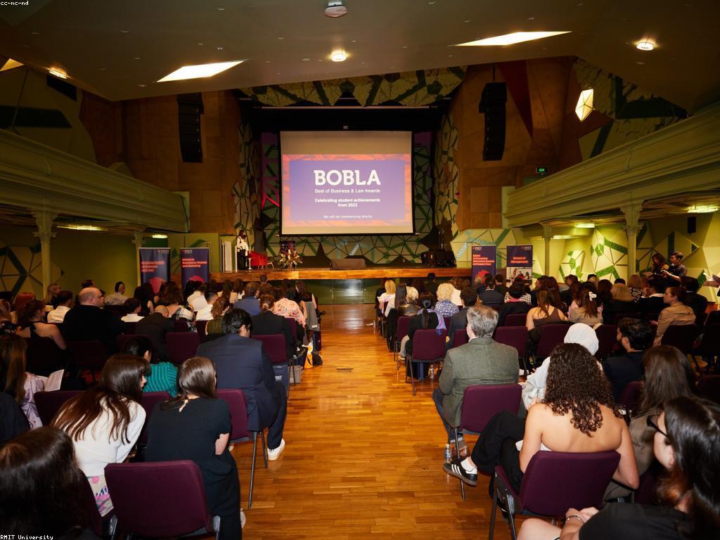 រង្វាន់និងការទទួលស្គាល់: អត្ថន័យ និងសារៈសំខាន់