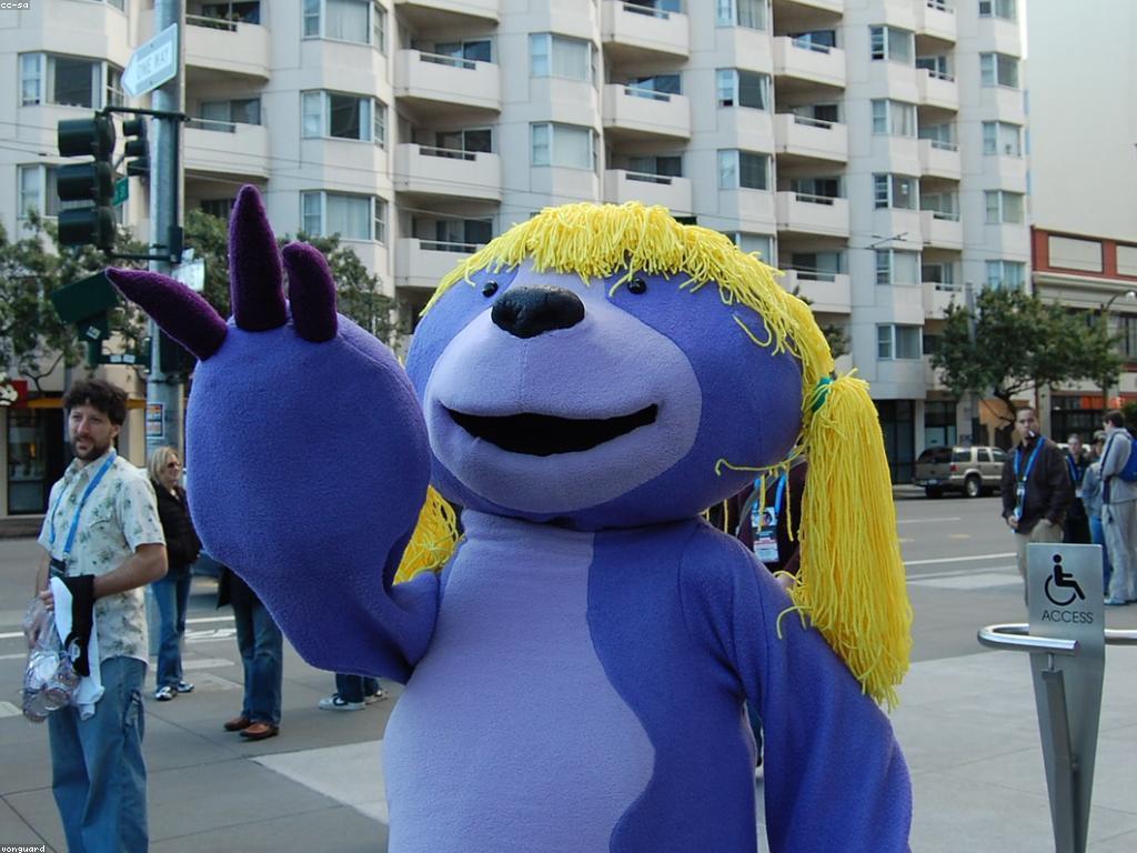 បទពិសោធន៍ថ្មីៗក្នុងល្បែងស្លូត: ចម្ងាយថ្មី និងការប្រកួតប្រជែង