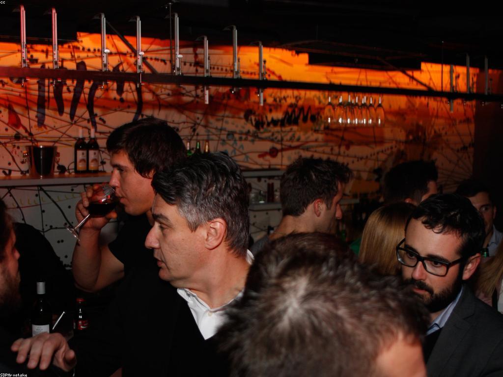 ααΆααα·αααααΆ α’αααΈ VIP Club